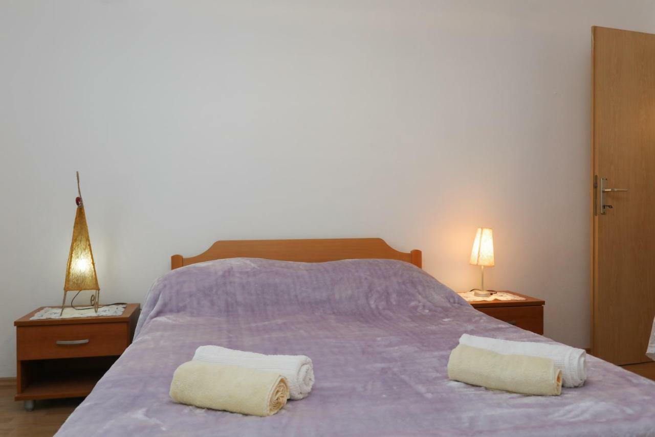 Studio Apartment Ana Supetar Exterior photo